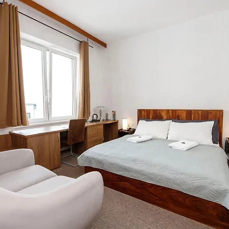 拉德尼斯酒店 酒店 4*