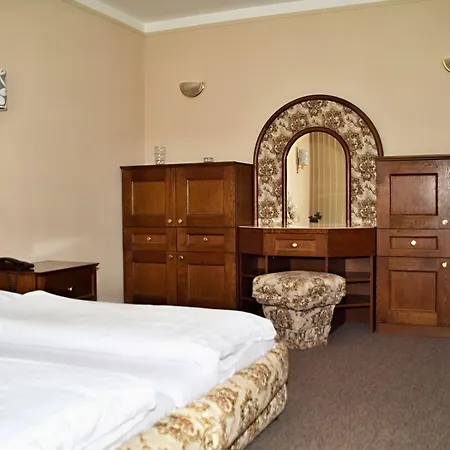Radnice Hotell 4*