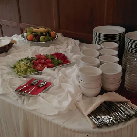 ホテル ラドニス