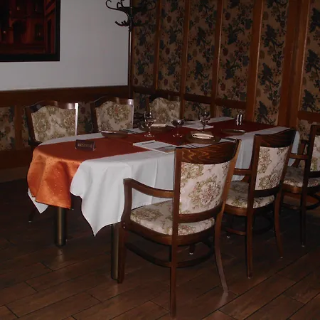 Radnice Hotell 4*