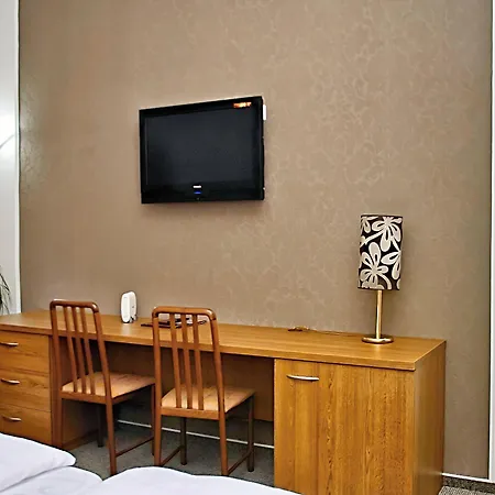 拉德尼斯酒店 酒店 利贝雷茨